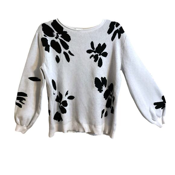 14th & Union Sweater SZ S Oversized Soft White w/ Black Flowers Balloon Sleeve - Picture 1 of 9